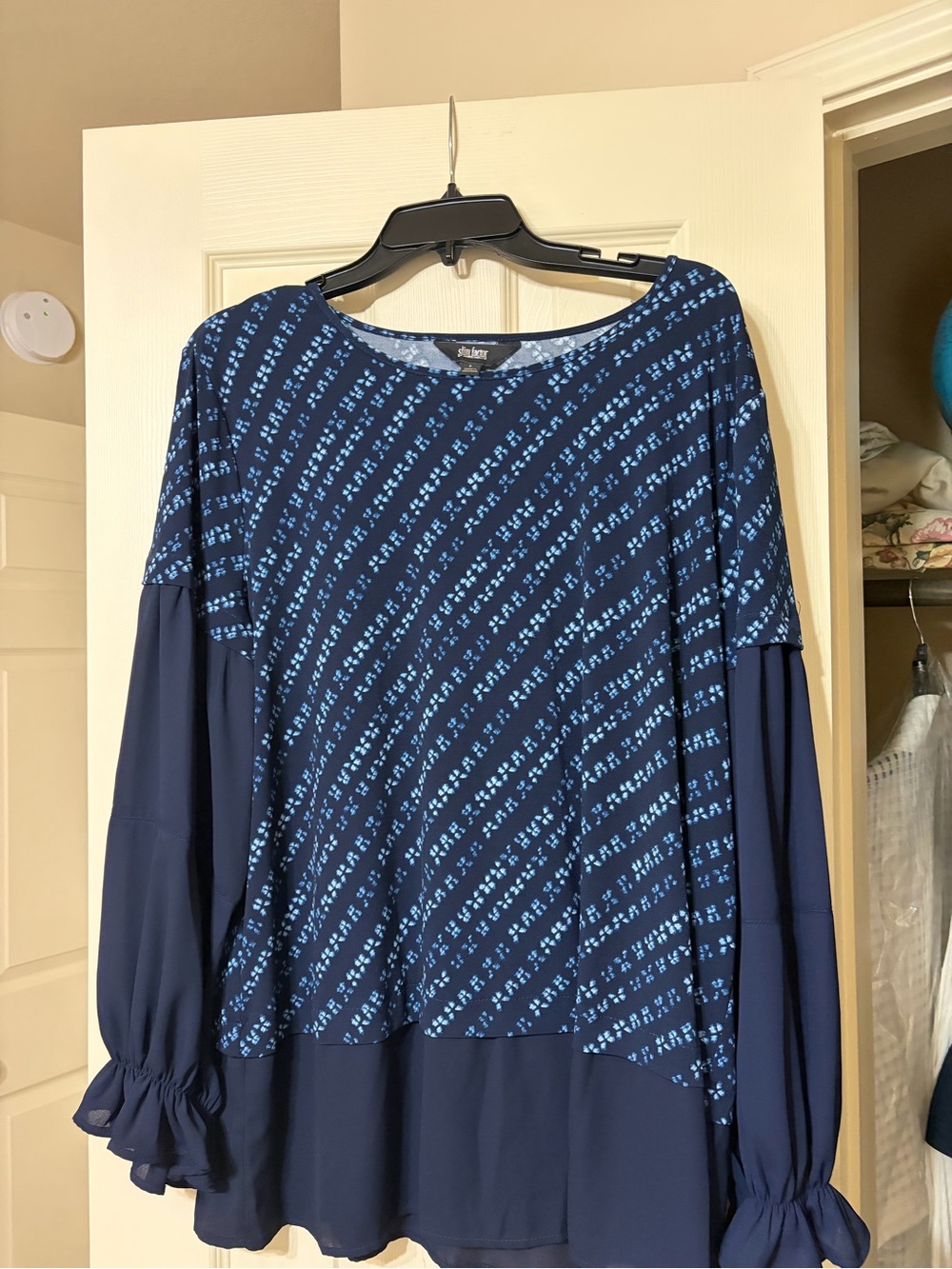 Investments Navy Blue Patterned Long Sleeve Blouse. Never worn without tags.